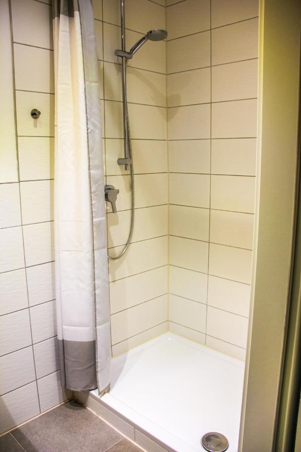 Exklusive 2 Zi. Dachgeschosswohnung In Top Lage! Brema Exterior foto